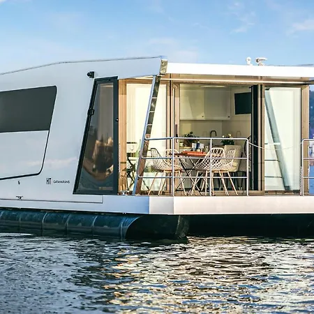 2 Bedroom Beach Front Ship In Neuruppin Neuruppin