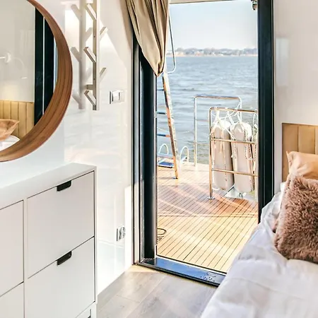Beautiful Ship In With View Botel Neuruppin